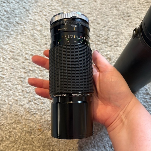 Sigma Zoom-8 Lens 1: 4-5 F=75-250mm Zoom Multi Coated Made In Japan Case - Picture 3 of 5